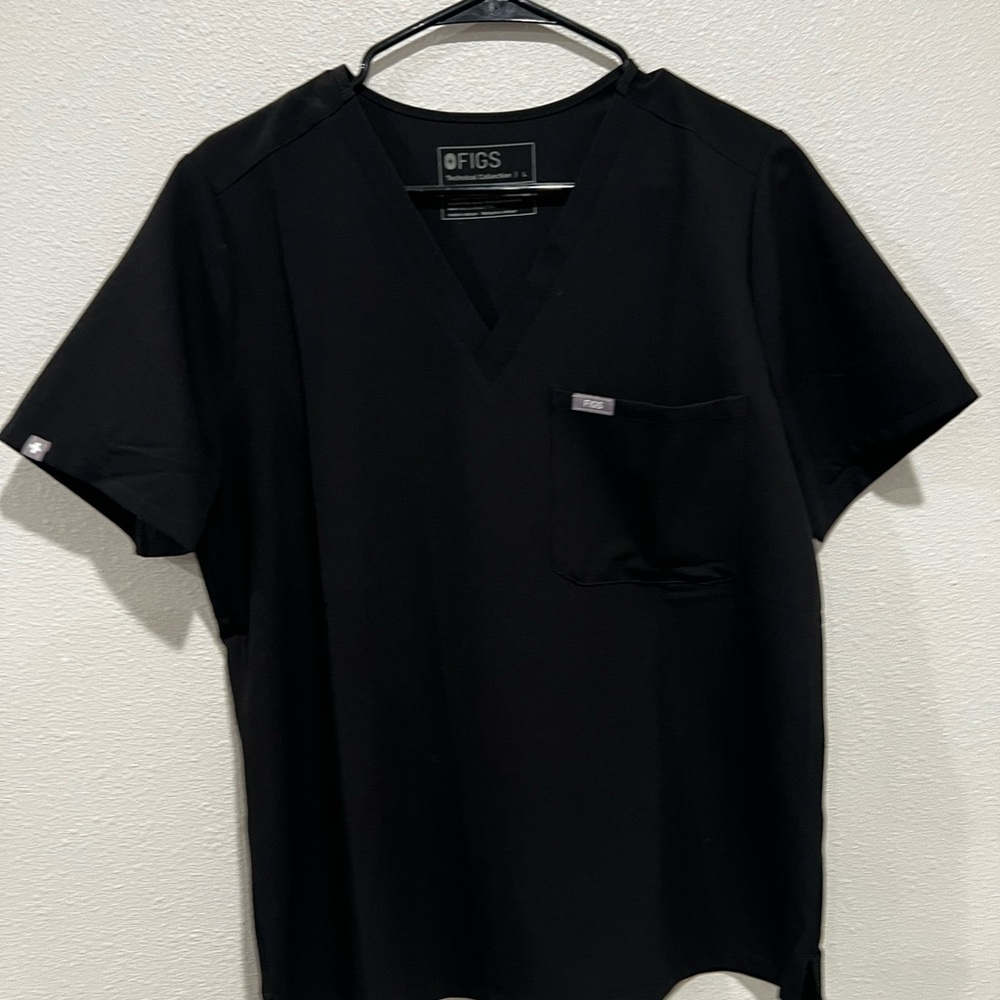 Figs Black Short Sleeve V-Neck Scrub Top